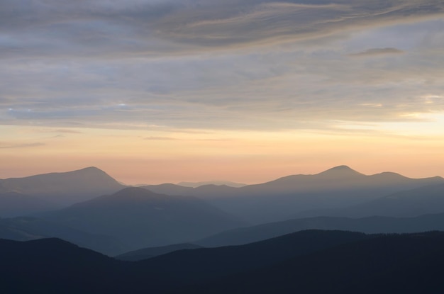 Matin à la montagne