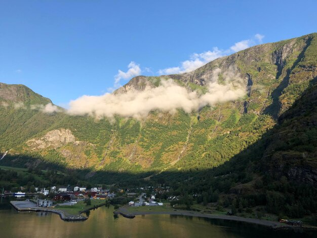 Photo le matin en norvège en flammes