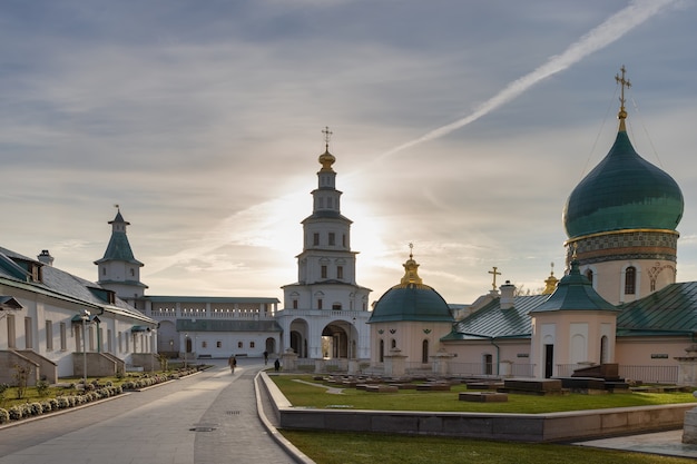 Matin vue sur le monastère de la résurrection ou le monastère de la nouvelle Jérusalem Istra région de Moscou Russie