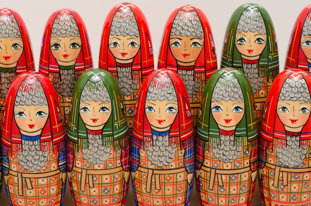 Matryoshka. Lot de poupées en costume national