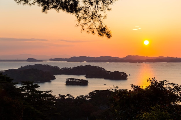 Matsushima au lever du soleil au Japon