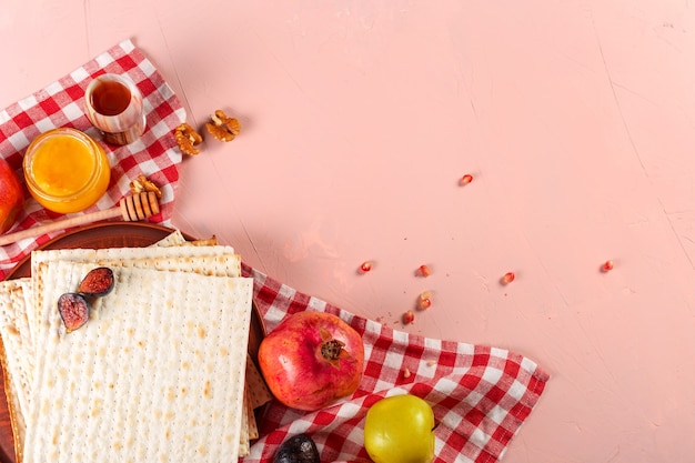 Matzo casher juif traditionnel pour la pesah de Pâques