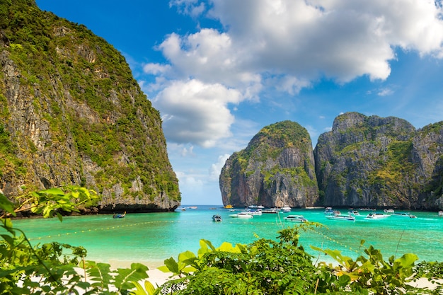 Maya Bay sur l'île de Phi Phi Leh, Thaïlande