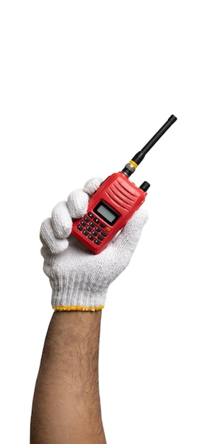 Photo mécanicien de mains tenant des outils de talkie-walkie radio isolés sur fond blanc. avec chemin de détourage.
