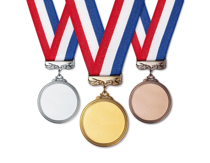 Photo médaille d'argent et de bronze d'or sur le blanc