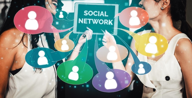 Les médias sociaux et les technologies de réseautage des personnes