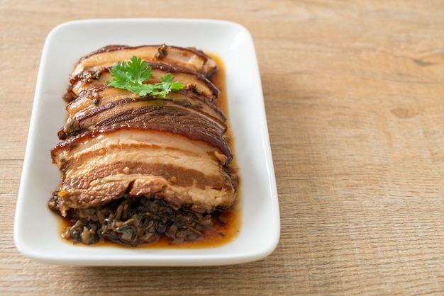 Mei Cai Kou Rou ou Ventre de Porc à la Vapeur avec Cubbage à la Moutarde de Swatow Recettes - Cuisine chinoise