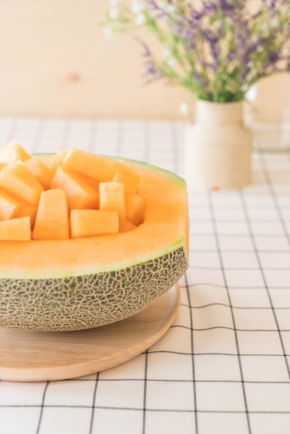 melon cantaloup frais