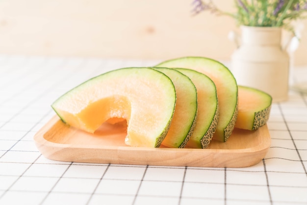 melon cantaloup frais