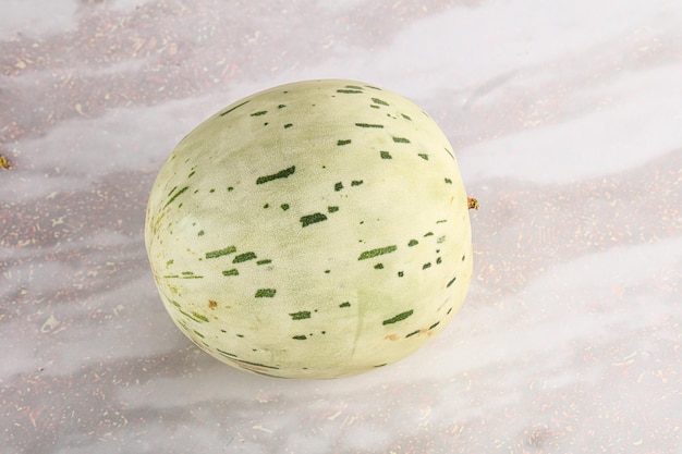 Melon dalmatien sucré et juteux mûr