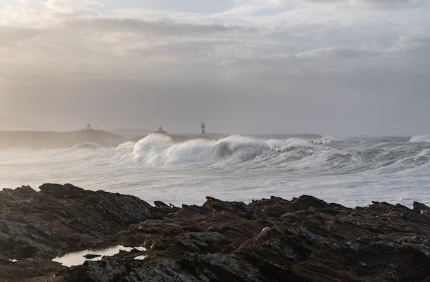 Mer enragée sur la côte de Cantabrico