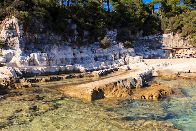 La mer sur l&#39;île de Sveti Nikola