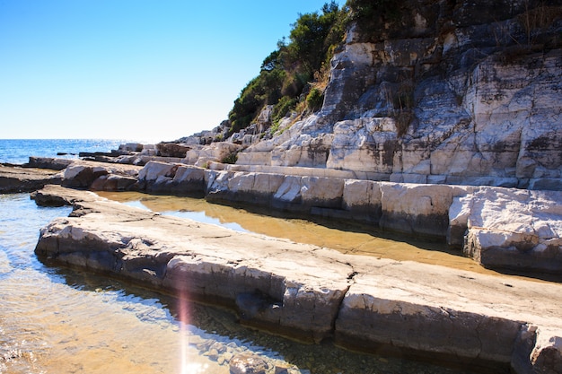 La mer sur l&#39;île de Sveti Nikola