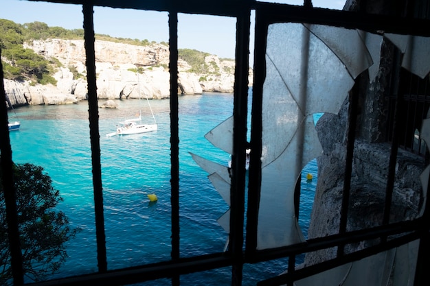 La mer de Minorque et sa mer bleue