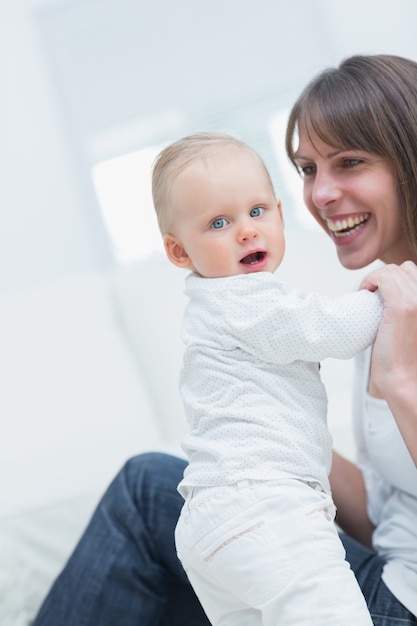 Mère avec un bébé