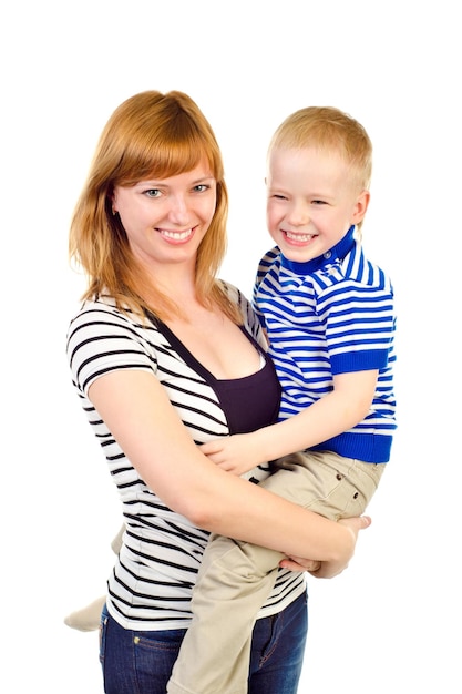 Mère et enfant isolé sur fond blanc