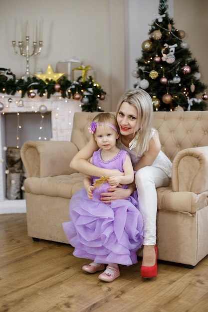 Mère et fille à Noël