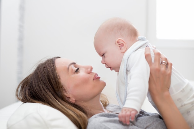 Mère un petit garçon