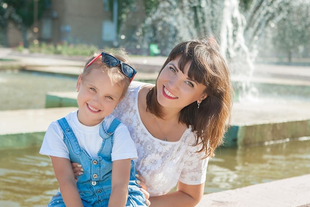 Mère et petite fille