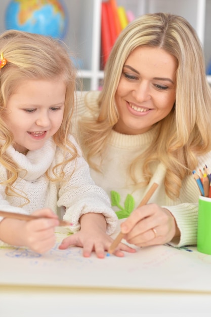 Mère avec petite fille