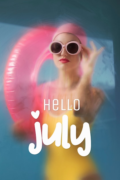 Message Hello July avec une activité d'été