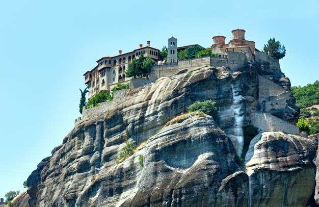 Les Météores - important complexe de monastères rocheux en Grèce