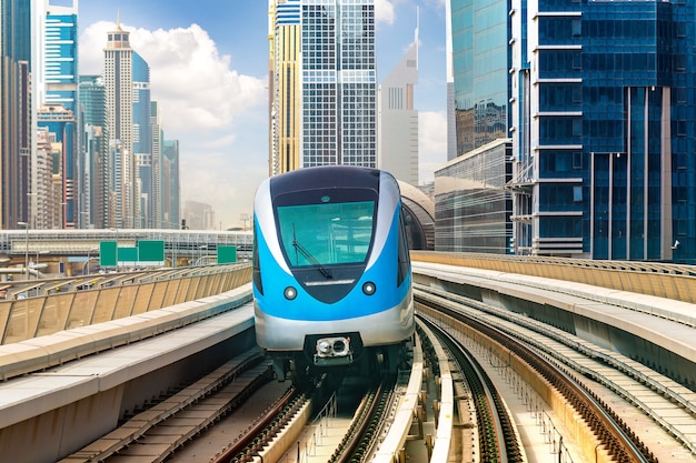 Métro de Dubaï aux Emirats Arabes Unis