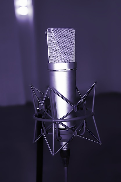 Microphone