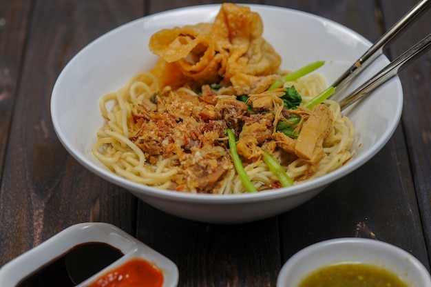 Photo mie ayam bakso delicius cuisine traditionnelle