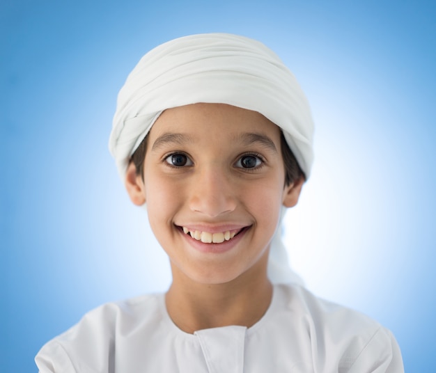 Photo mignon enfant arabe