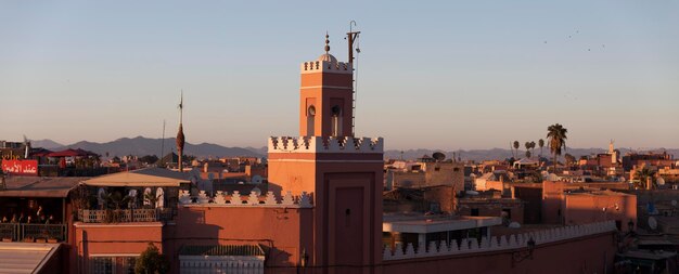 Photo le minaret de la mosquée de kharbouch à marrakech