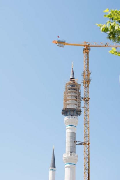 Minaret d'une mosquée en vue