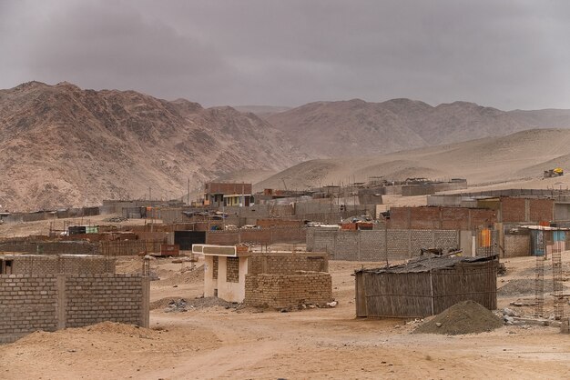 mines des montagnes du désert Pérou