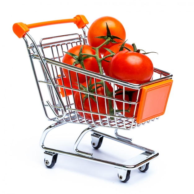 Mini panier plein de tomates cerises