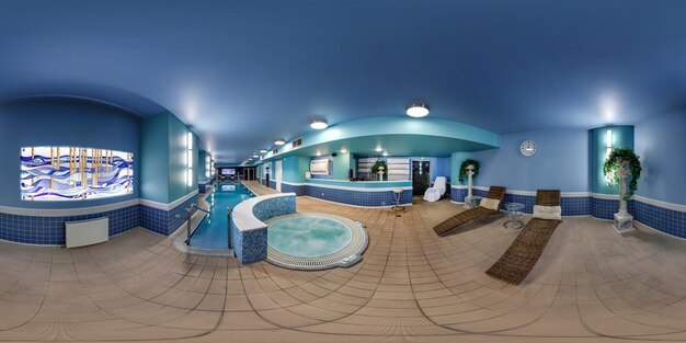 MINSK BÉLARUS 14 JUILLET 2016 Panorama dans la piscine intérieure de luxe d'un hôtel moderne Panorama sphérique harmonieux complet de 360 par 180 degrés en projection équirectangulaire équidistante