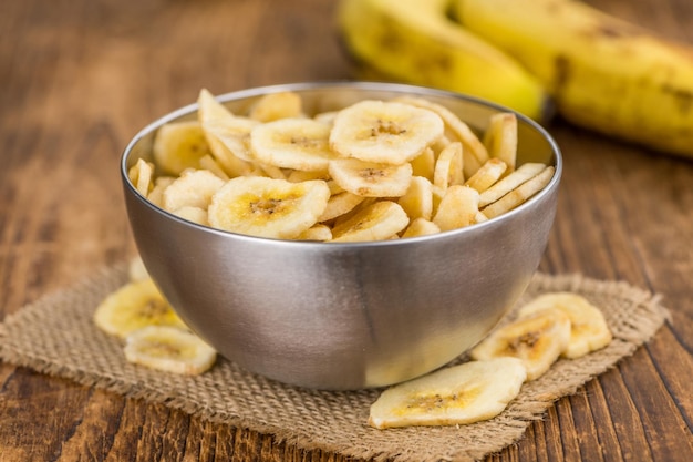 Mise au point sélective des chips de banane séchées