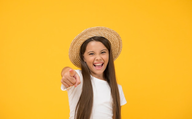 Mode d'été pour adolescentes Style de plage pour les enfants Garde-robe de voyage Meilleurs chapeaux d'été à acheter Les chapeaux sont chics et excellent moyen de se protéger contre les rayons nocifs Tenue de vacances d'été Prêt à se détendre