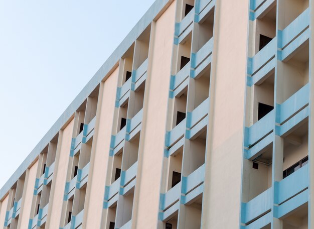 Modèle de balcon du bâtiment résidentiel de la ville