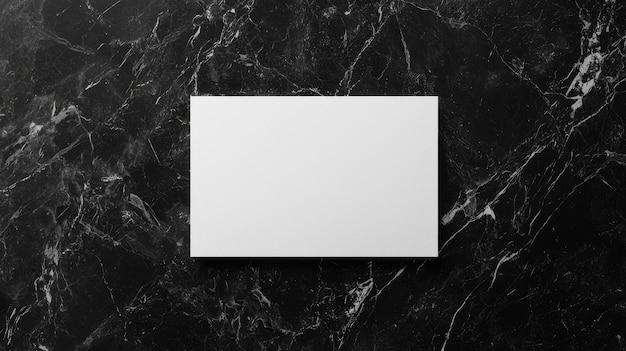 Modèle de conception de feuille blanche créative en marbre noir