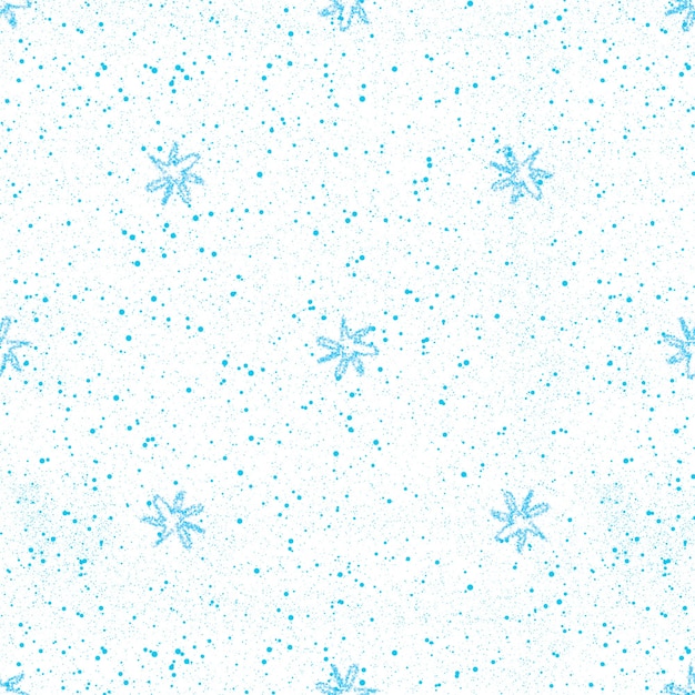 Modèle sans couture de Noël de flocons de neige bleus dessinés à la main. Flocons de neige volants subtils sur fond blanc. Superposition de neige dessinée à la main à la craie mignonne. Décoration moderne des fêtes de fin d'année.