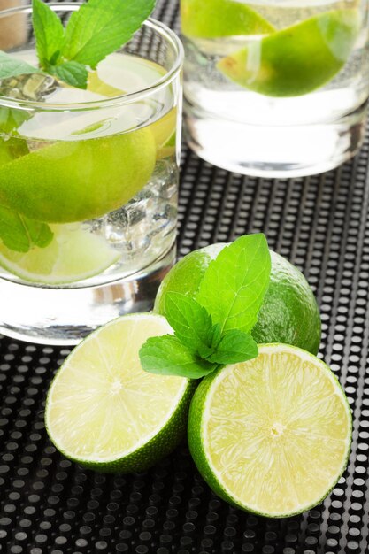 Mojito cocktail et ingrédients