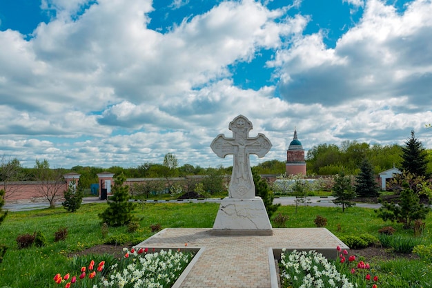 Photo monastère de l'épiphanie starogolutvin un monastère de l'église orthodoxe russe