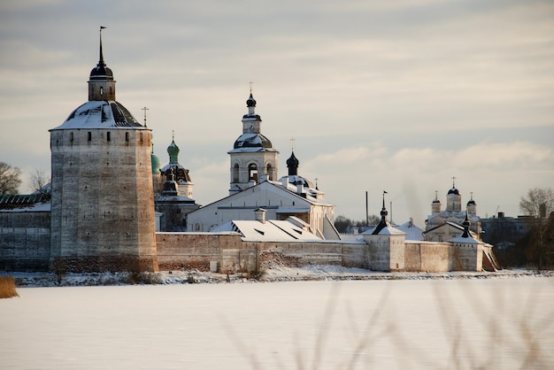 Le monastère KirilloBelozersky en hiver