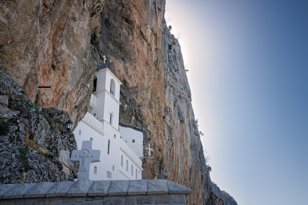 Photo monastère orthodoxe d'ostrog au monténégro