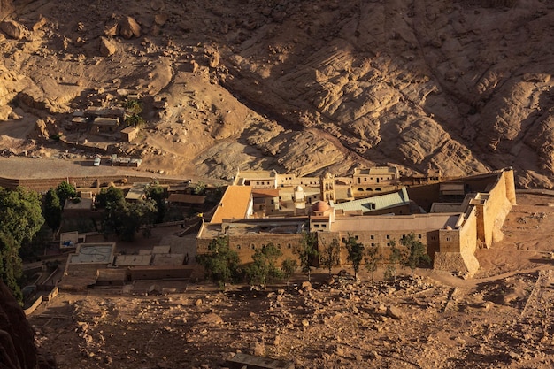 Monastère Sainte-Catherine dans le désert de la péninsule du Sinaï en Égypte