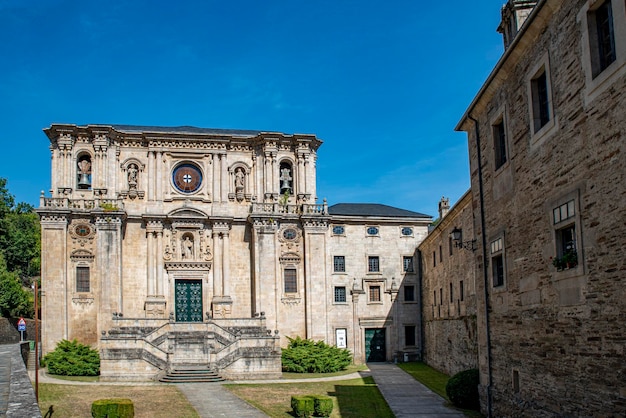 Monastère de Samos par le chemin de Saint-Jacques en Galice Lugo