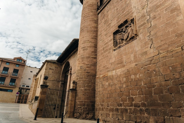 Le monastère de Santa Maria la Real est situé à Najera.