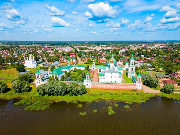 Monastère Spaso Yakovlevsky à Rostov en Russie