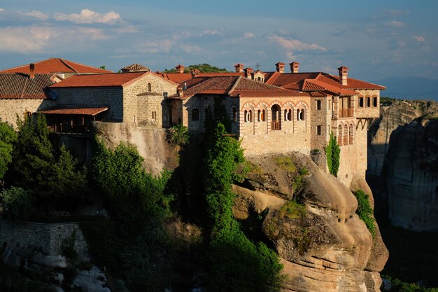 Photo les monastères de météora en grèce