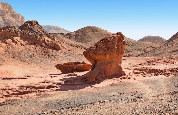 Mont en forme de champignon dans le parc de Timna